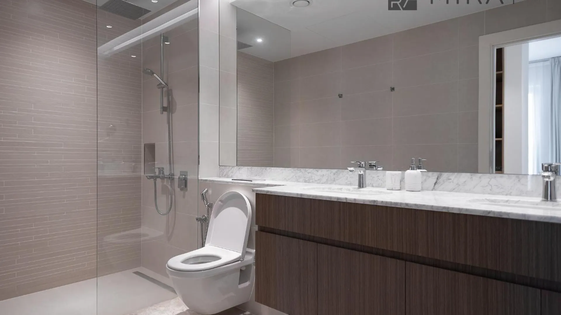 Mira Holiday Homes - Luxury 2 Bedroom In Le Pont Dubai Apartment