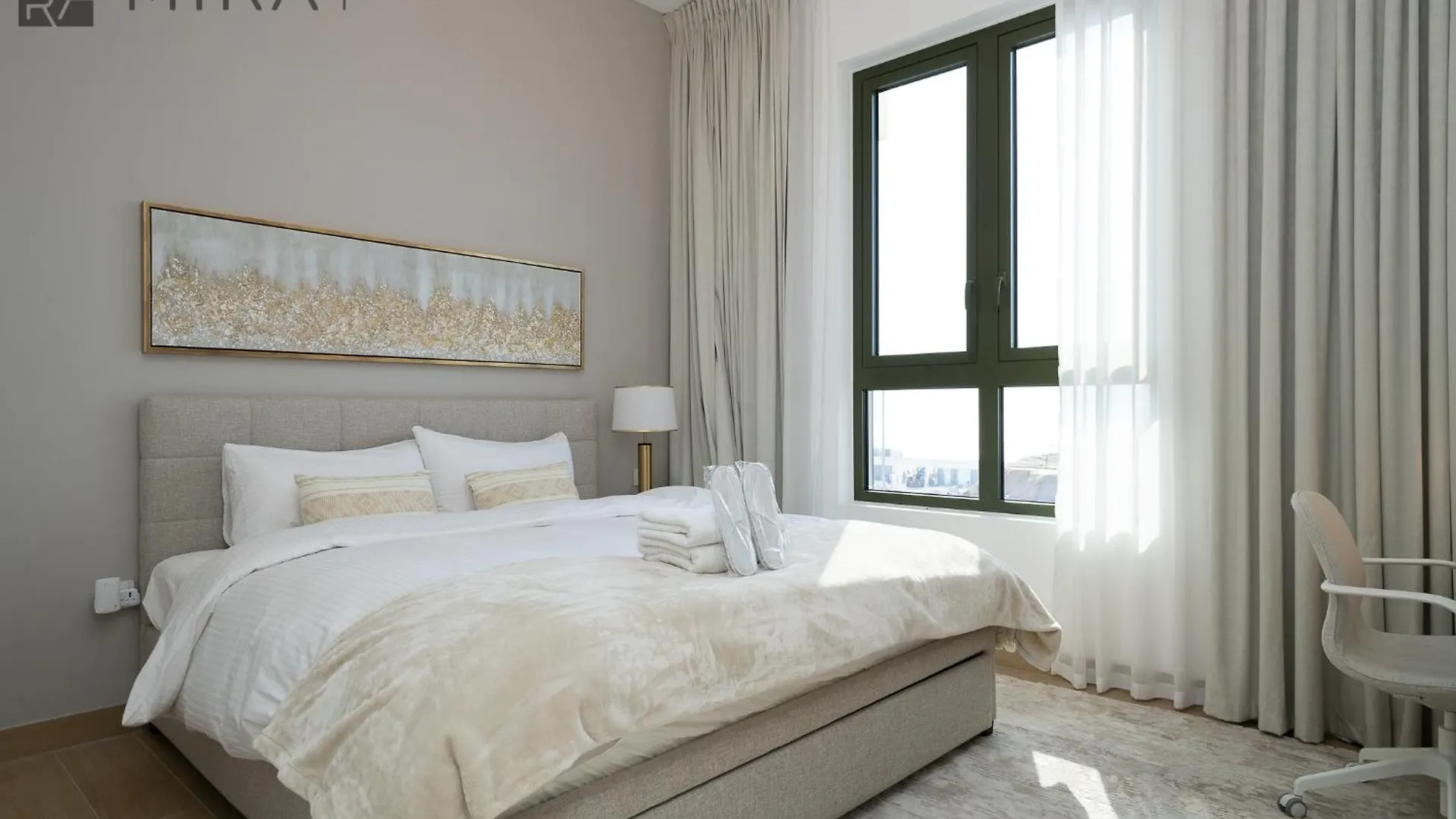 Mira Holiday Homes - Luxury 2 Bedroom In Le Pont Dubai Apartment