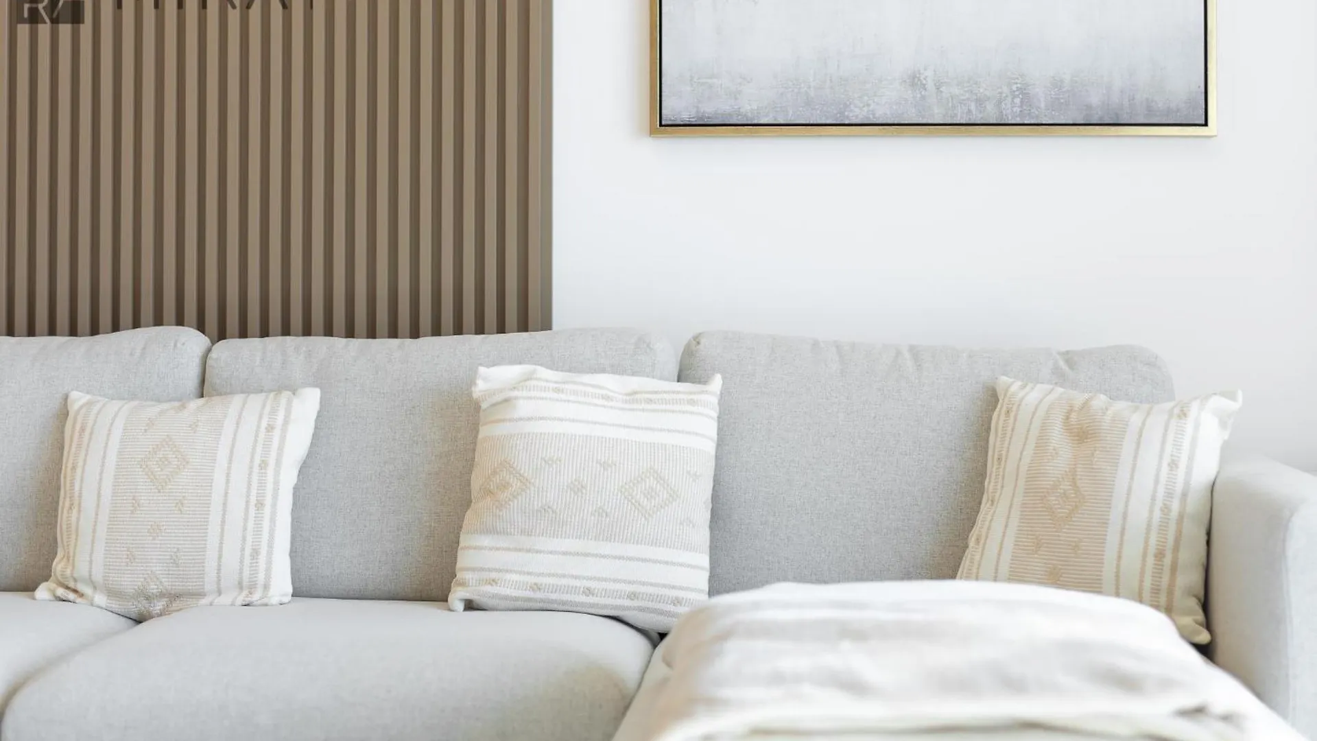 Apartment Mira Holiday Homes - Luxury 2 Bedroom In Le Pont Dubai United Arab Emirates