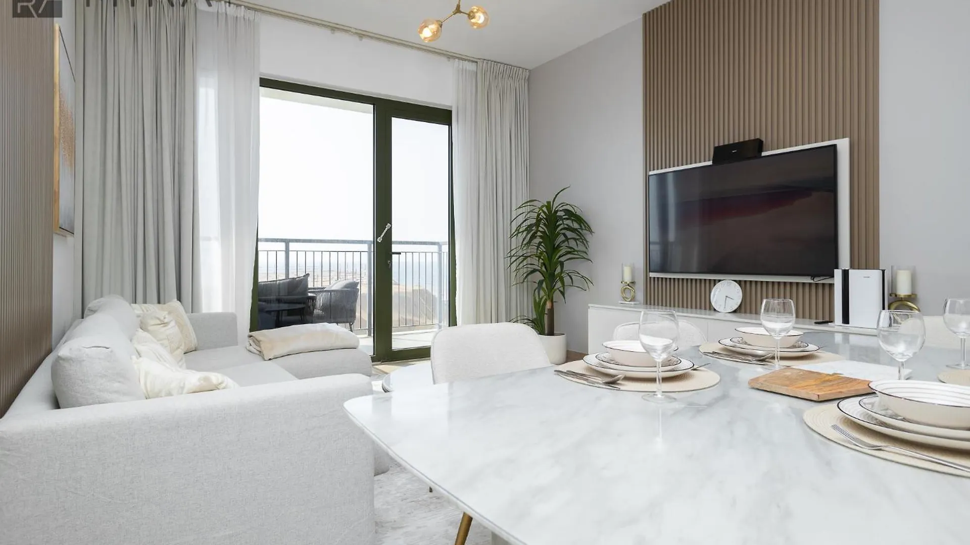 Mira Holiday Homes - Luxury 2 Bedroom In Le Pont Dubai United Arab Emirates